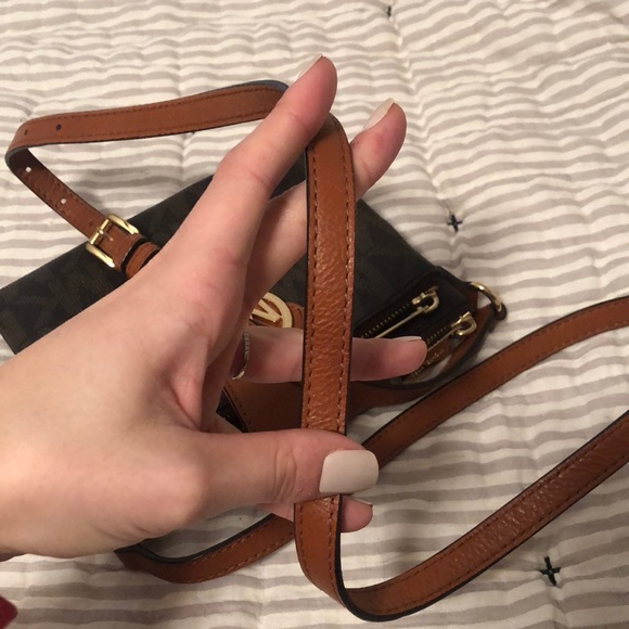 MICHAEL Michael Kors crossbody - Picture 5 of 13